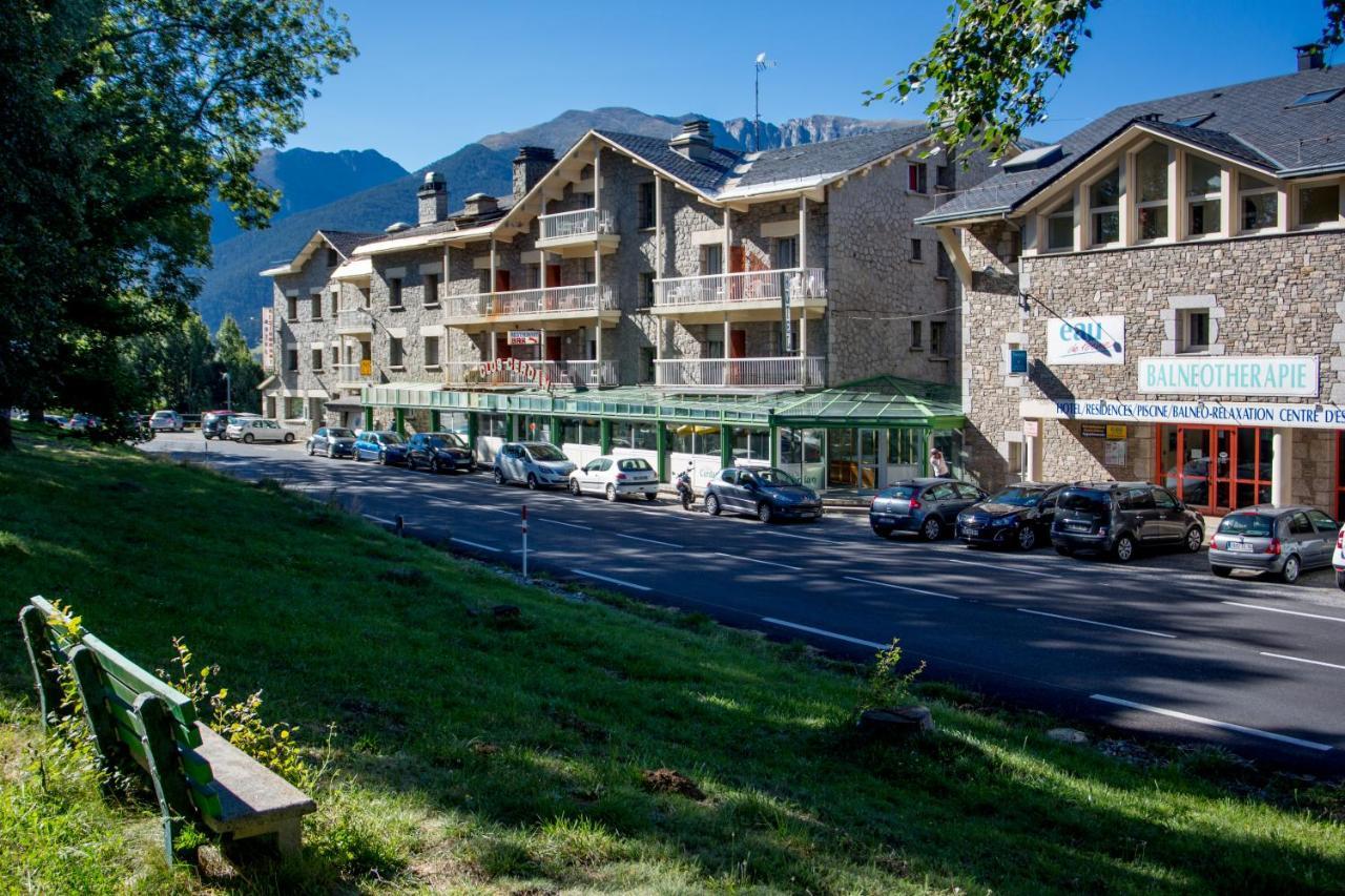 Hotel Et Residence Le Clos Cerdan Mont-Louis Buitenkant foto